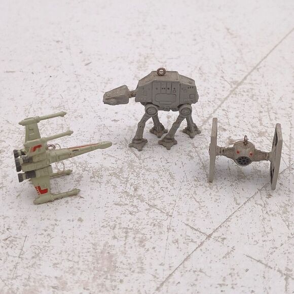 Lot of 2 Hallmark Keepsake Star Trek Ornaments Mr. Spock & Captain James T. Kirk - Picture 13 of 16